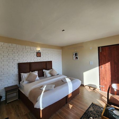 Mountain Golden Ray Apartman Mukteshwar Kültér fotó
