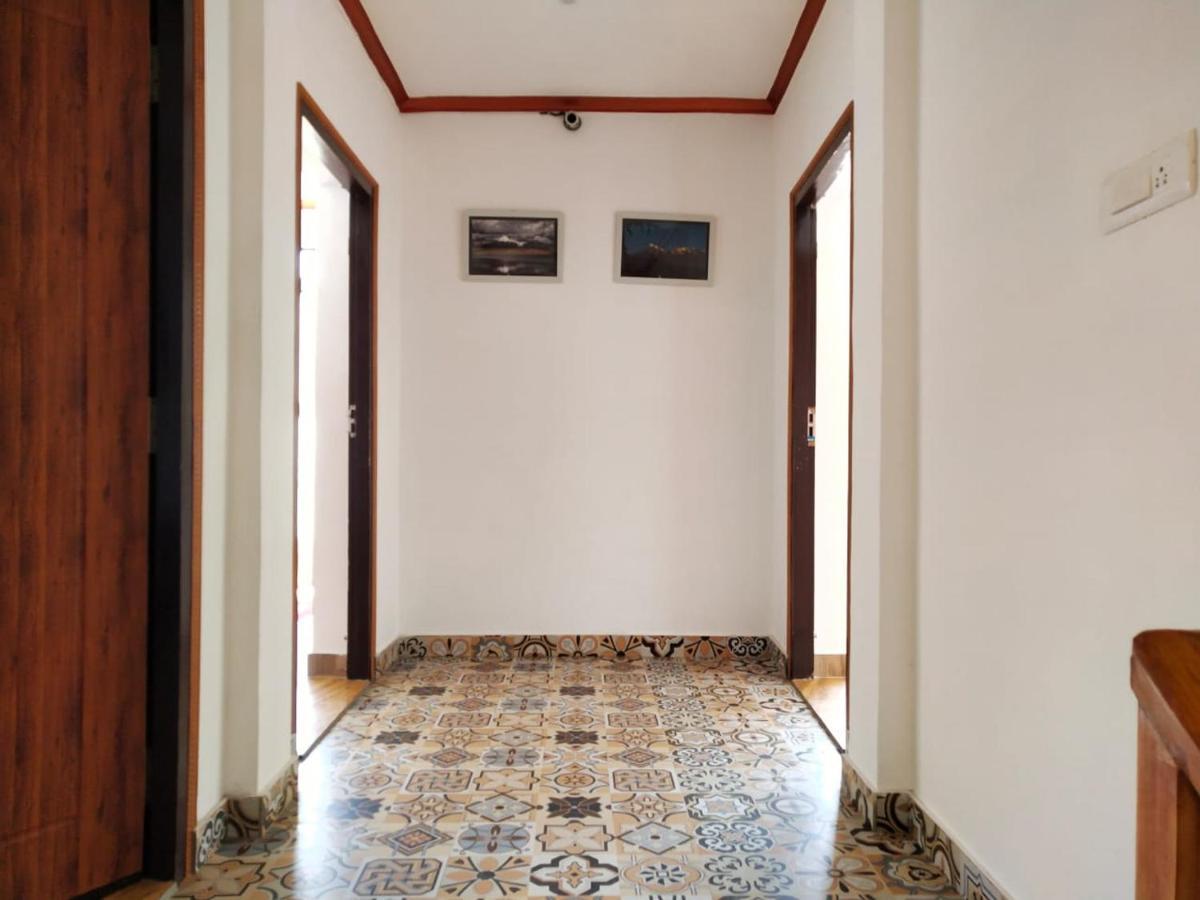 Mountain Golden Ray Apartman Mukteshwar Kültér fotó