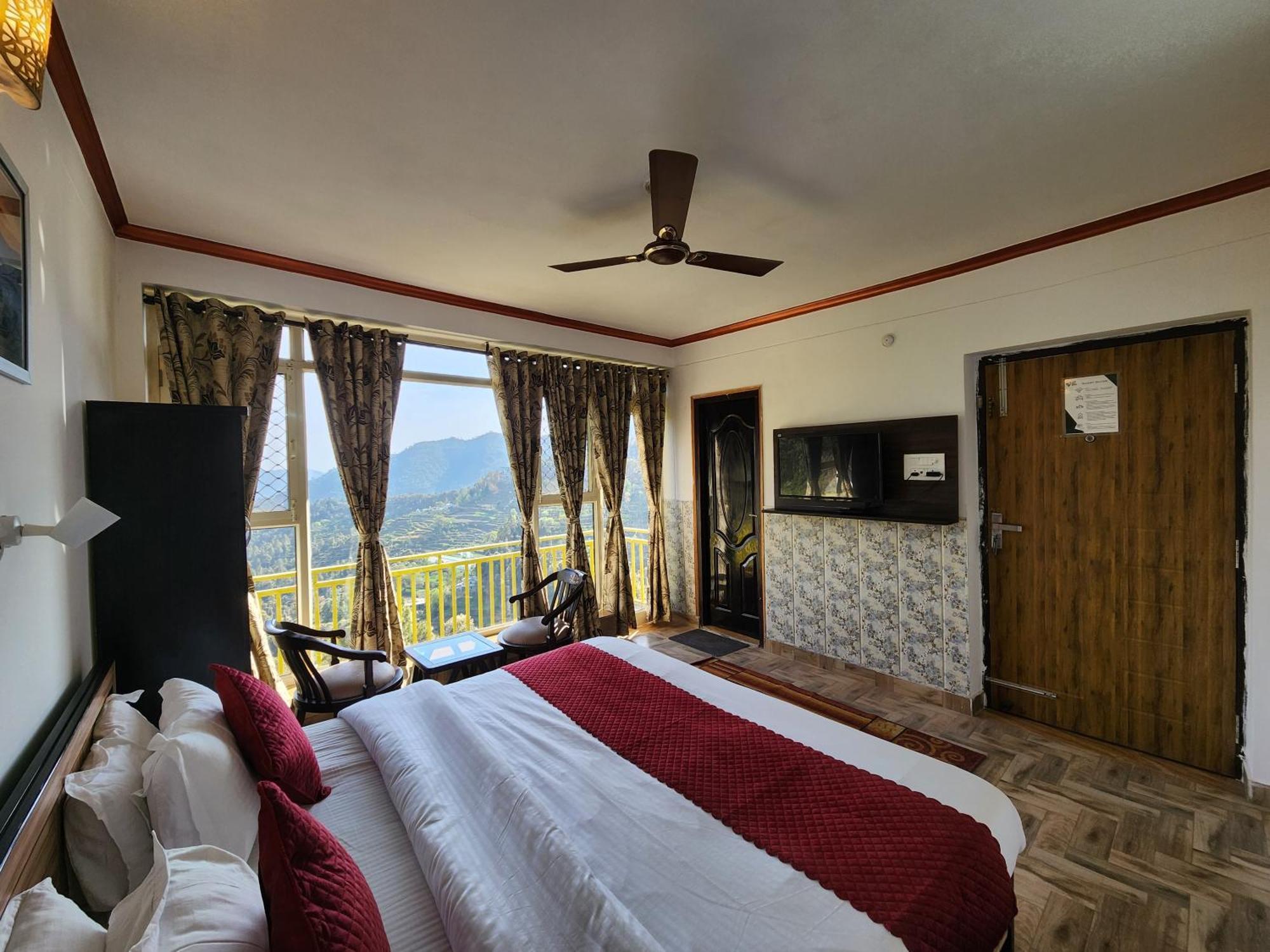 Mountain Golden Ray Apartman Mukteshwar Kültér fotó