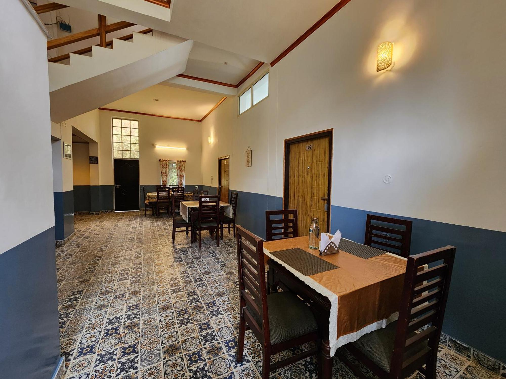 Mountain Golden Ray Apartman Mukteshwar Kültér fotó