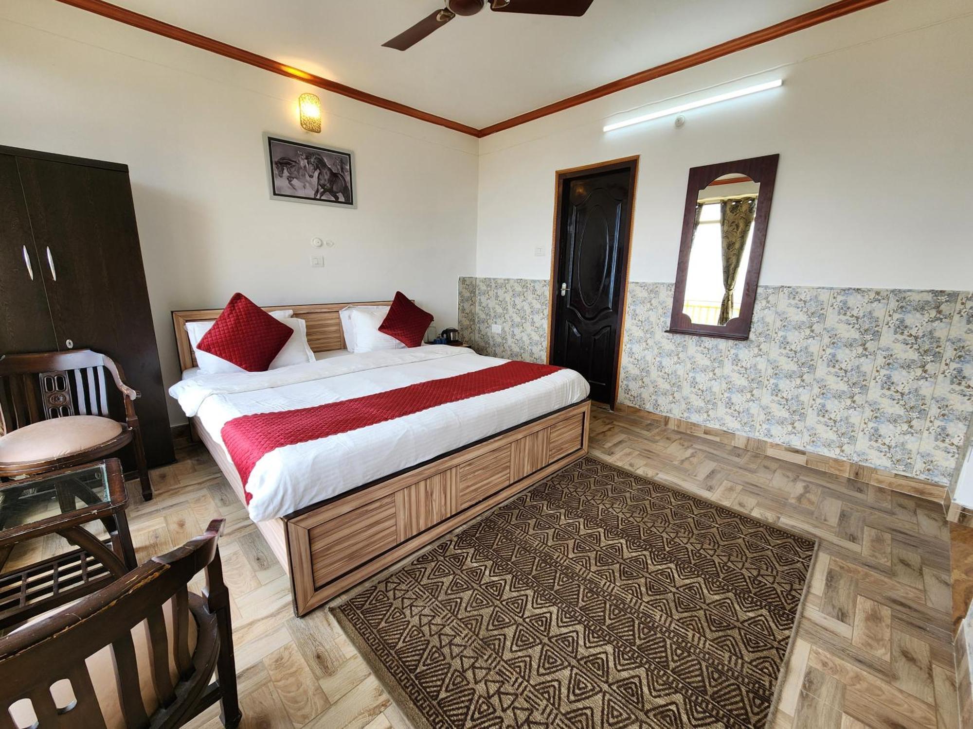 Mountain Golden Ray Apartman Mukteshwar Kültér fotó