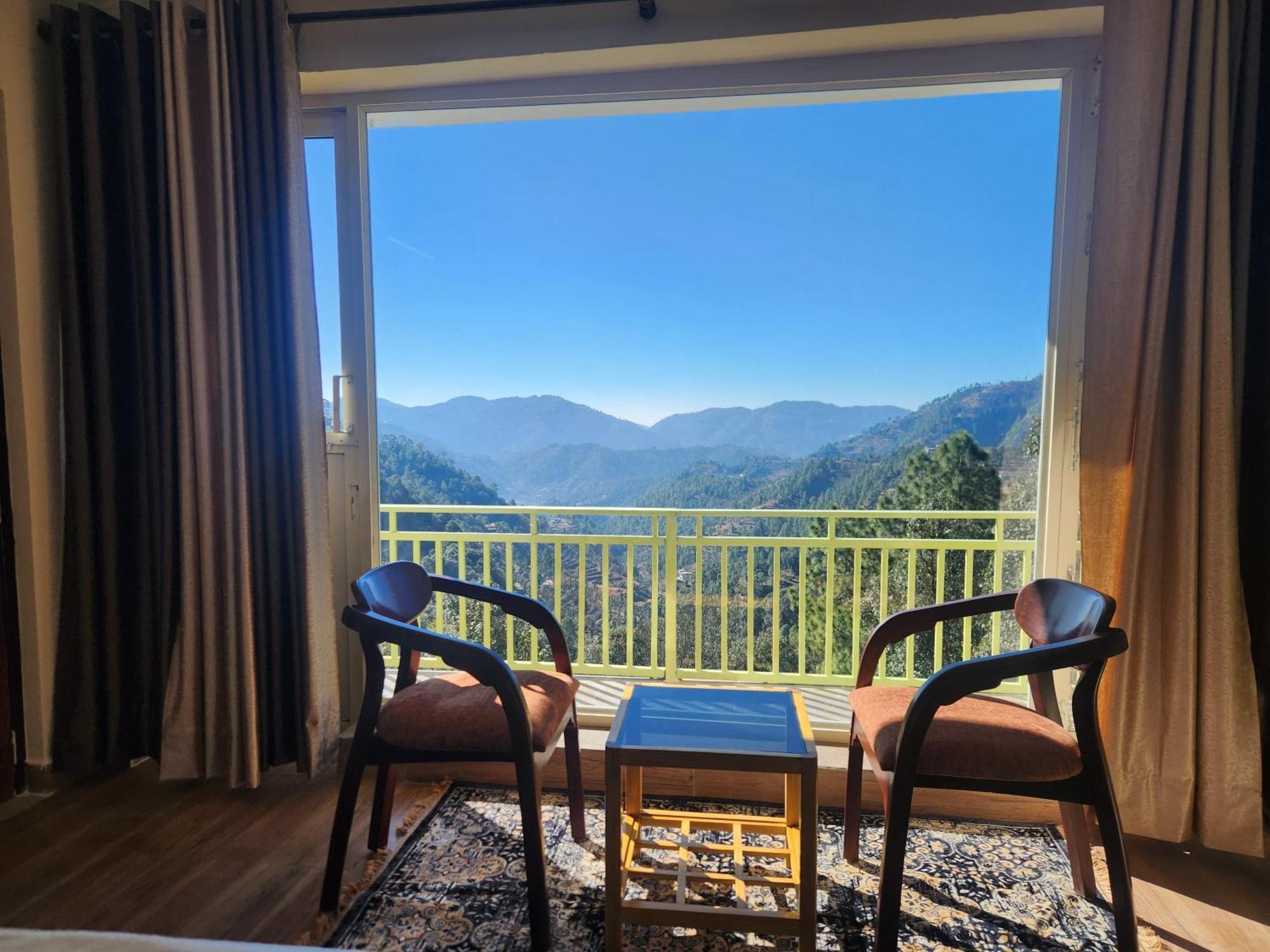 Mountain Golden Ray Apartman Mukteshwar Kültér fotó